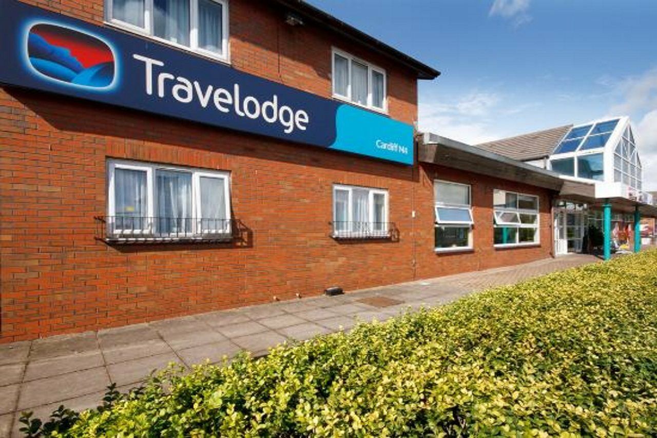 Travelodge Swansea M4 Экстерьер фото